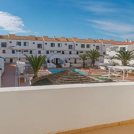 Alondras Park - Sleeps 2 - Parking - Pool Arona (Tenerife)